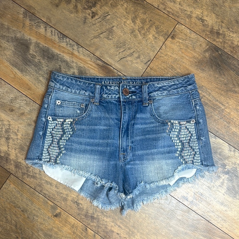 AMERICAN EAGLE OUTFITTERS High Rise Festival Shorts, Size 6, EUC